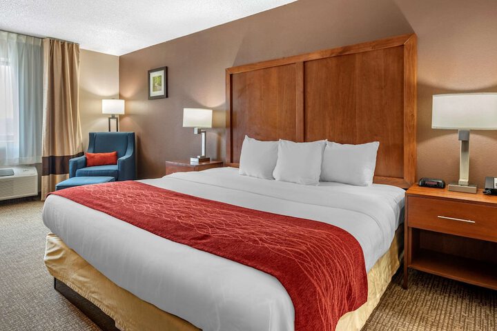 Comfort Inn & Suites Lawrenceburg