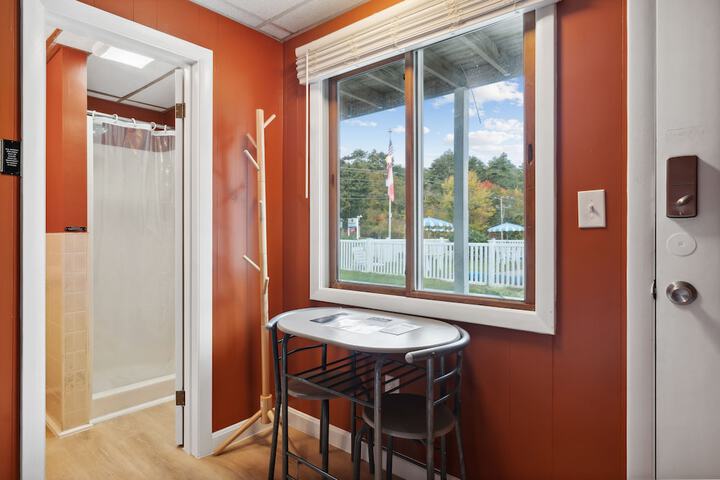 The Beaches Guest Rooms and Cottages