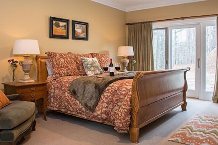 Stone Hill Inn