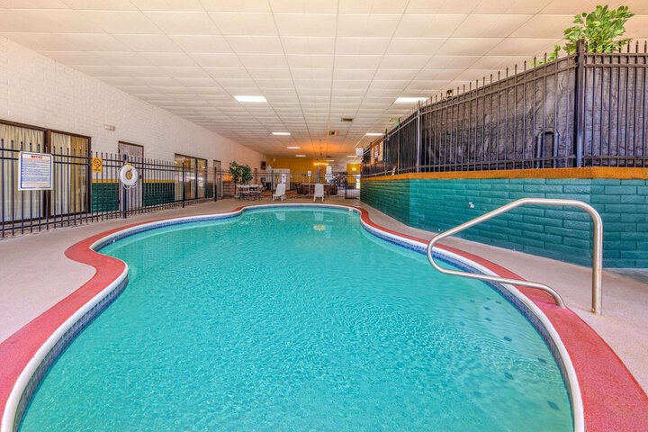 Pool 4 of 39