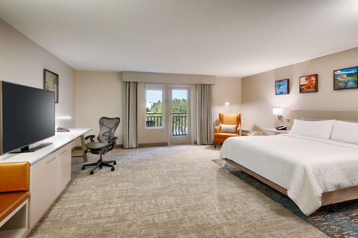 Room 28 of 75