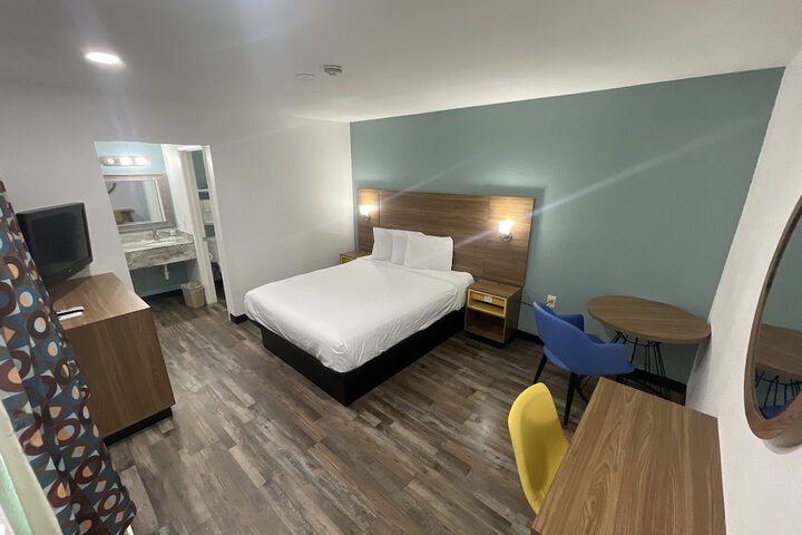 Room 7 of 7