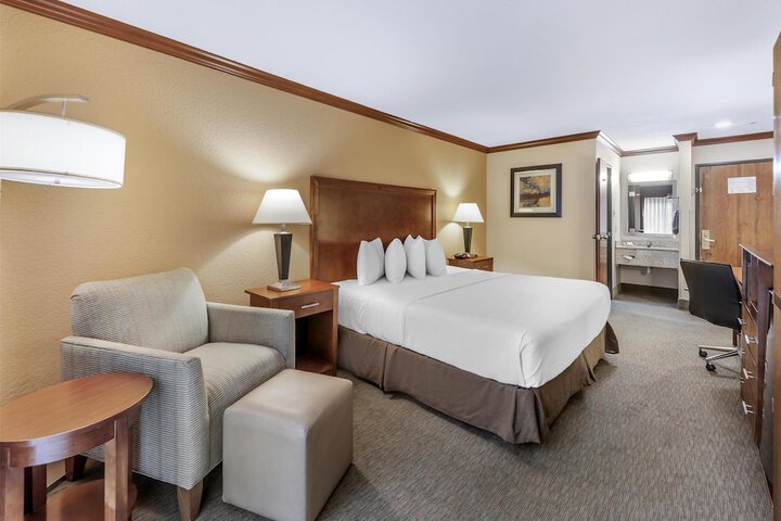 Best Western Plus Atrium Inn