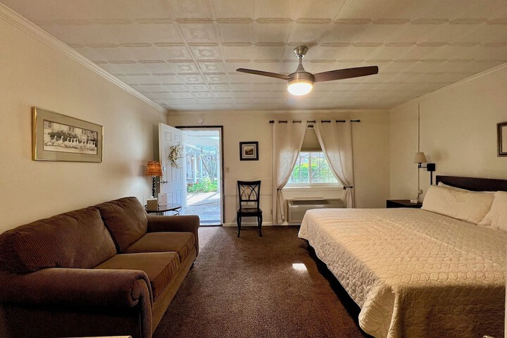 The Mount Vernon Inn