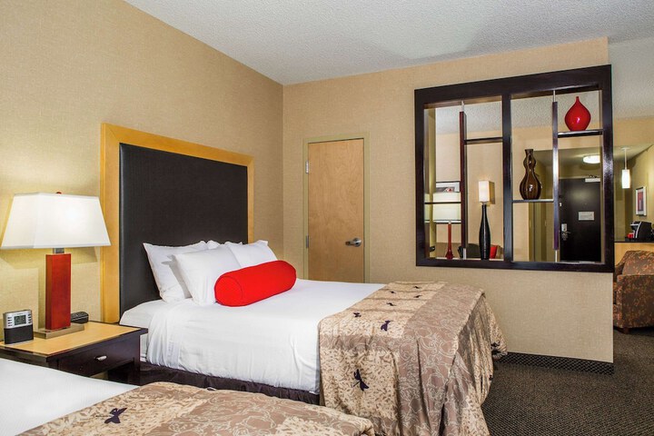 Room 11 of 37
