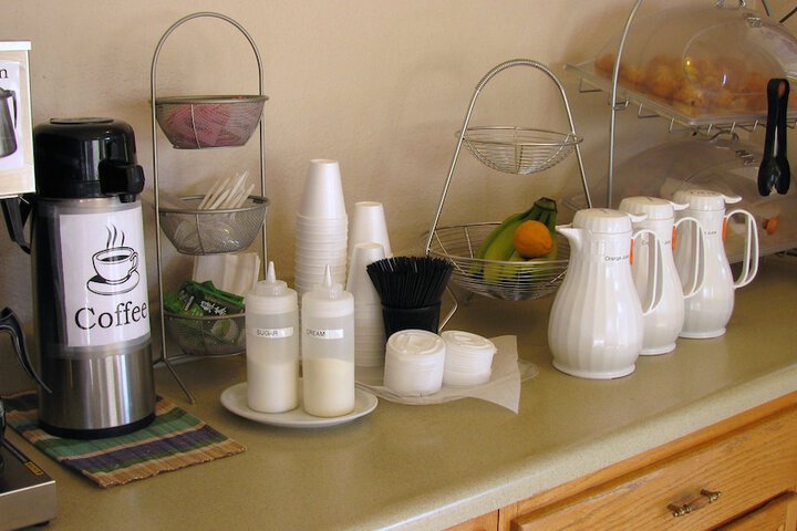 Breakfast/Coffee Service 21 of 23