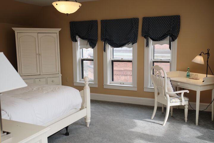 Room 173 of 185