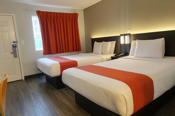 Motel 6 Roseville MN - Minneapolis North