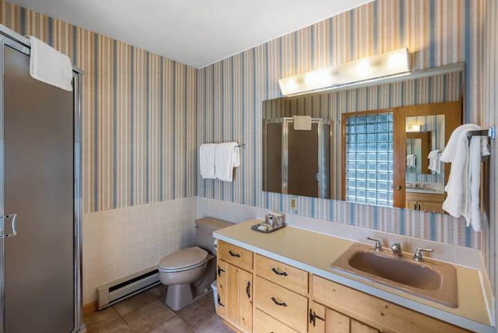 El Western Cabins & Lodges