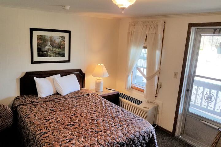 Room 5 of 27