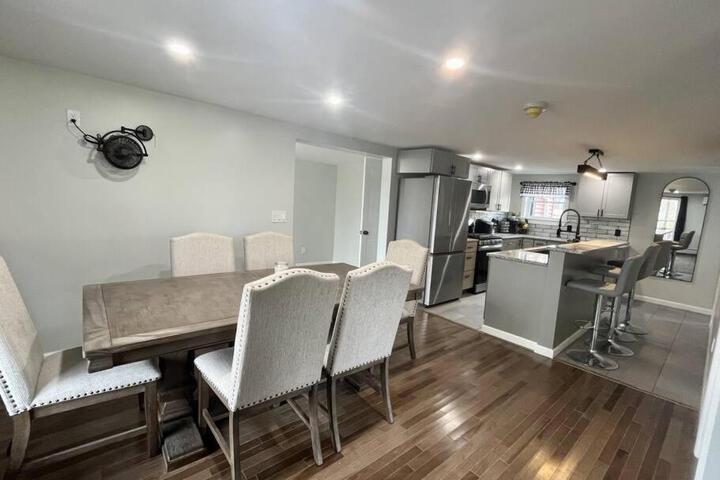 5 Bed 3 bath Apt Near Jiminy Peak Berkshires
