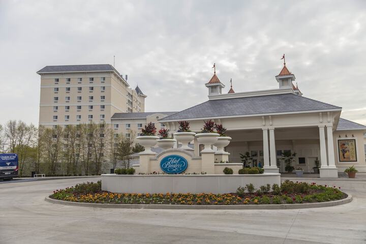 Cedar Points Hotel Breakers