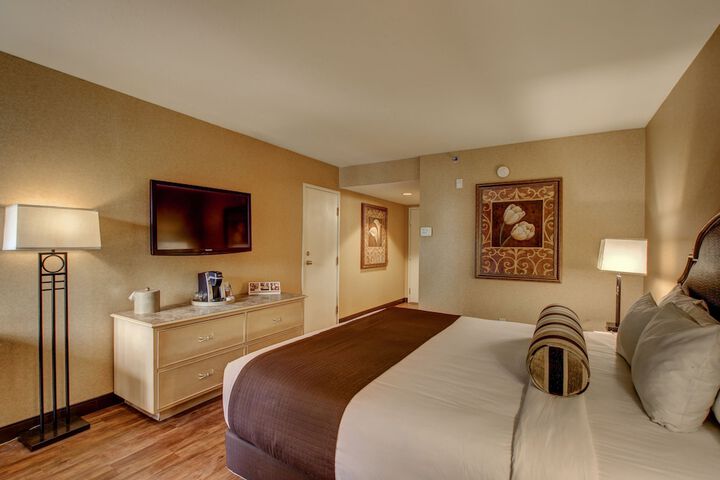 Room 16 of 39