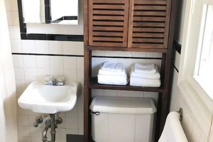 Room 20 of 23