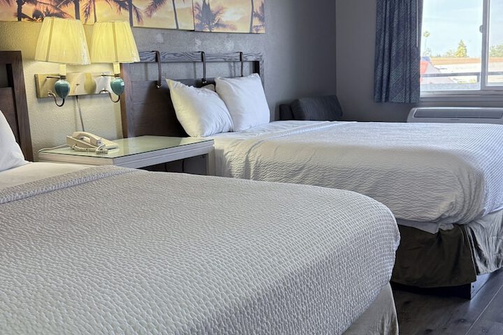 Days Inn by Wyndham Ontario Airport