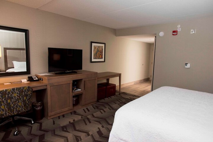 Room 29 of 53