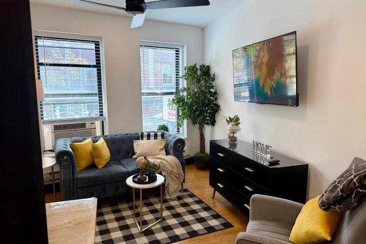 Boutique Studio Apartment on Grand Ave