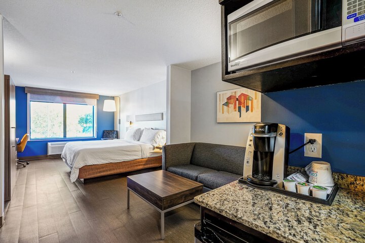 Holiday Inn Express & Suites Jacksonville - Atlantic Beach by IHG