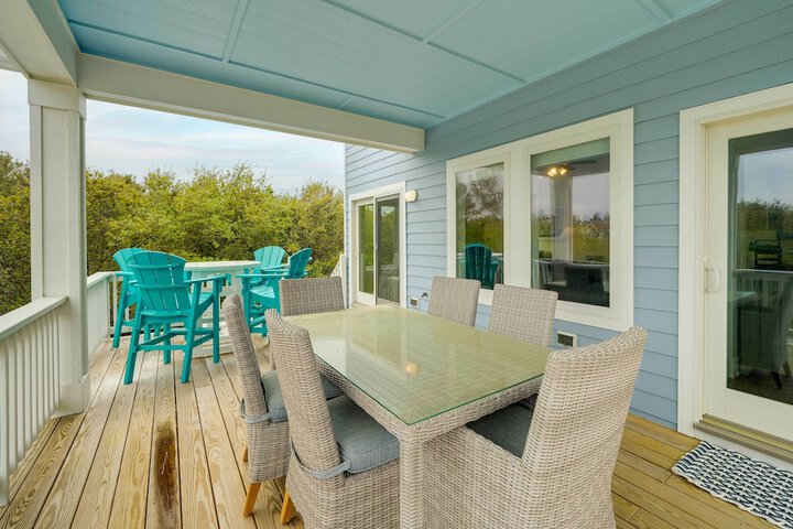 Corolla Vacation Rental w / Pool Walk to Beach!