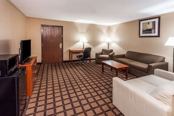 Room 11 of 20