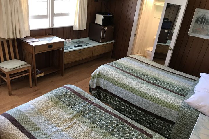 Room 51 of 61