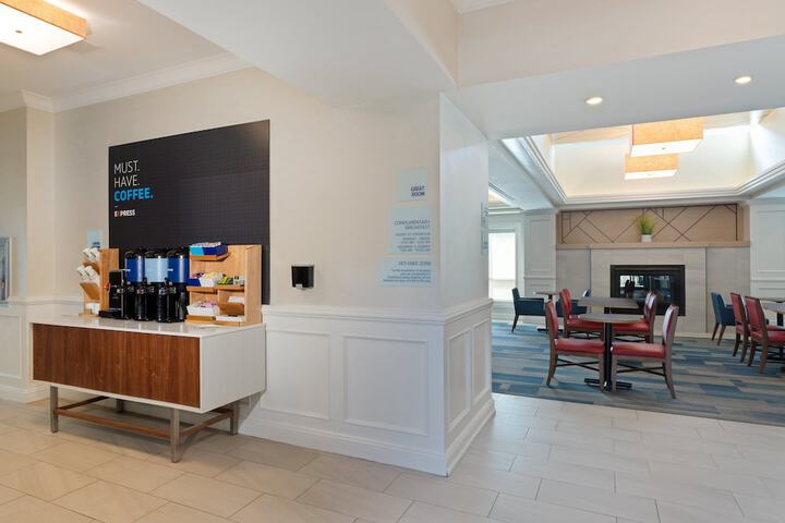 Hotel 5 of 56