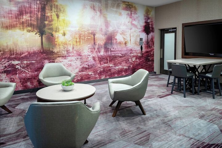 Hotel Interior 7 of 19