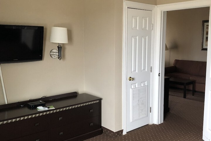 Room 45 of 65