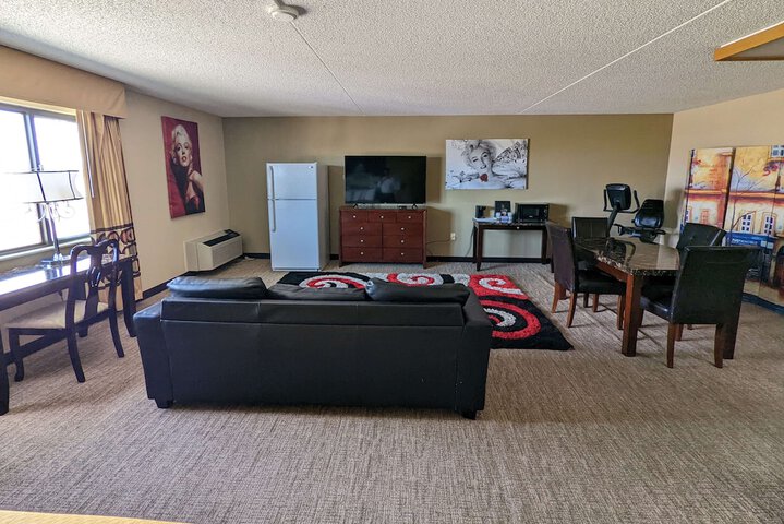 Room 15 of 30