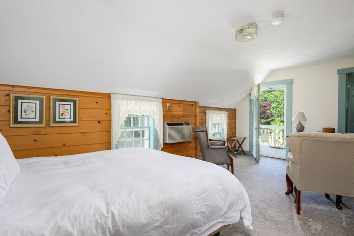 Room 11 of 50