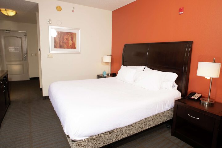 Room 38 of 51