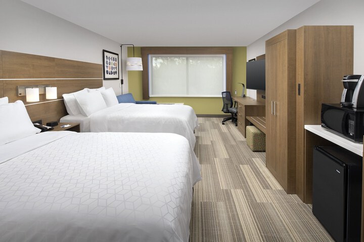Room 19 of 40