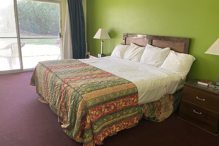 Room 17 of 29