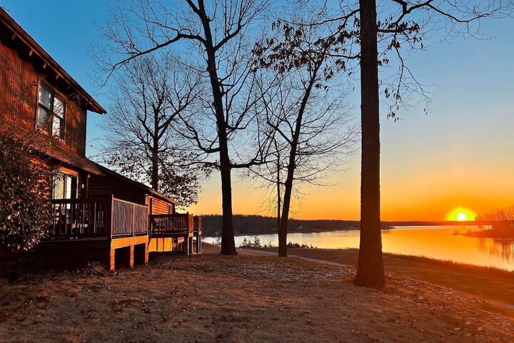 Crown Point Resort