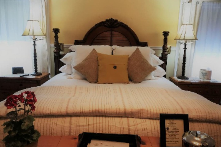 Room 75 of 104