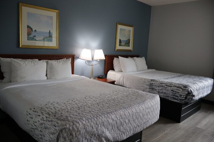Baymont by Wyndham Hot Springs on the Lake