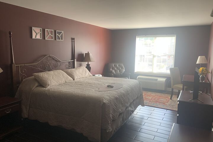 Room 28 of 42