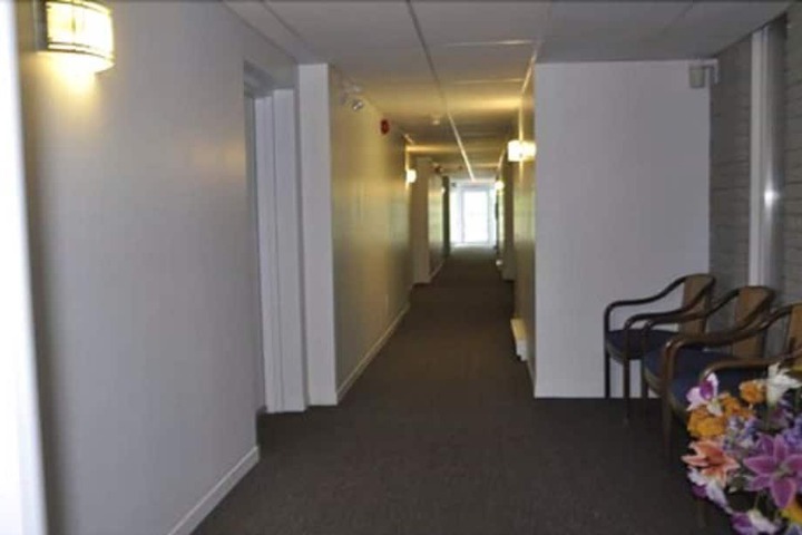 Ballroom/Hall 37 of 44
