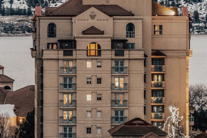 Hotel 3 of 158