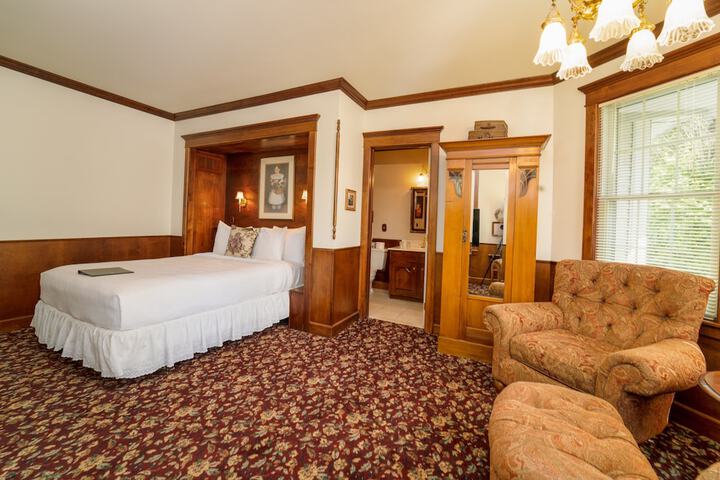 Room 90 of 129