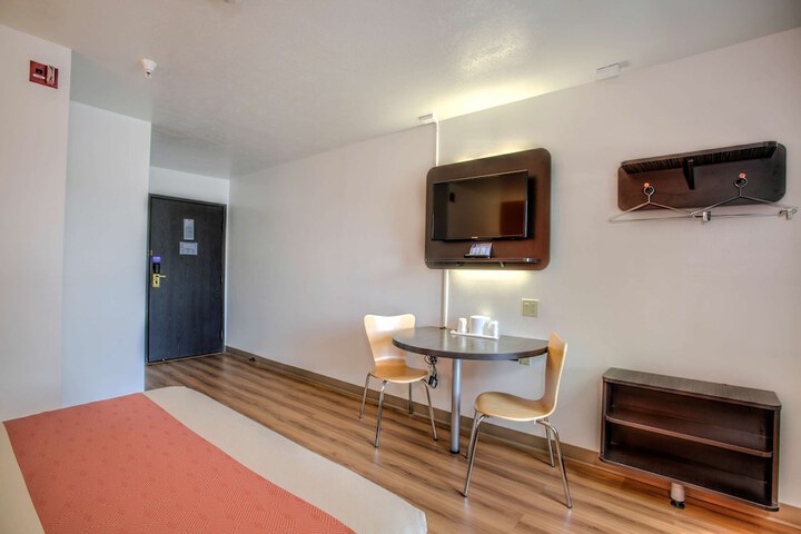 Motel 6 Bozeman MT