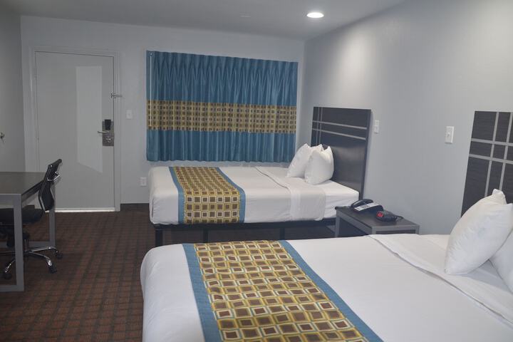 Room 29 of 34