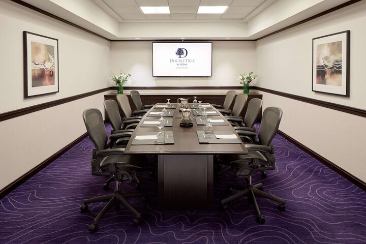 DoubleTree by Hilton Montreal