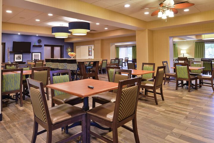 Hampton Inn Harrisonburg - South