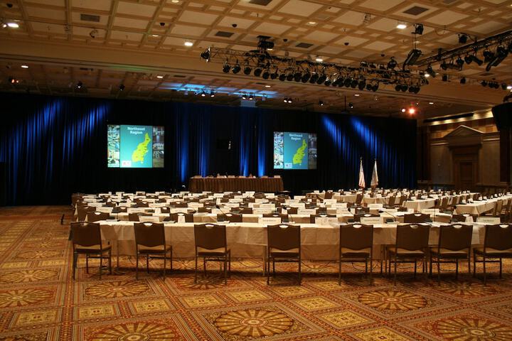 Ballroom/Hall 77 of 97