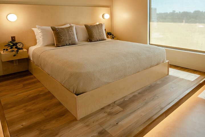 Brut Hotel