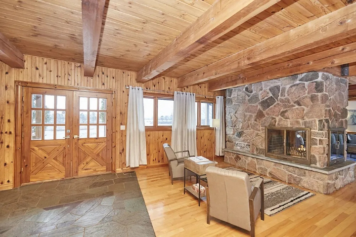 Grand Niagara Estate Lodge
