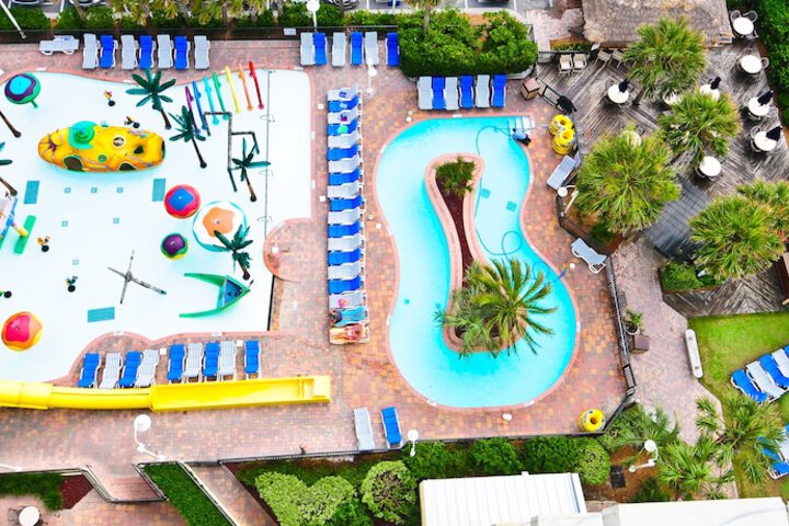 Sea Crest Oceanfront Resort