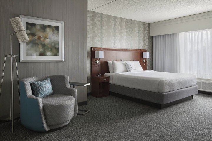 Room 18 of 29