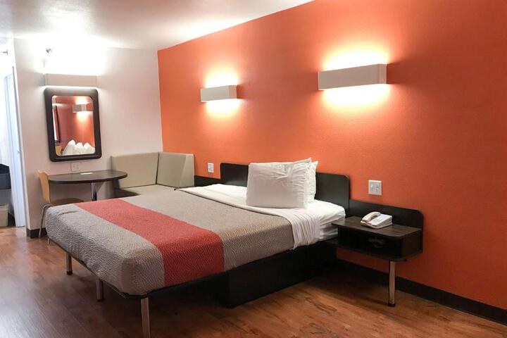 Motel 6-Bremen GA